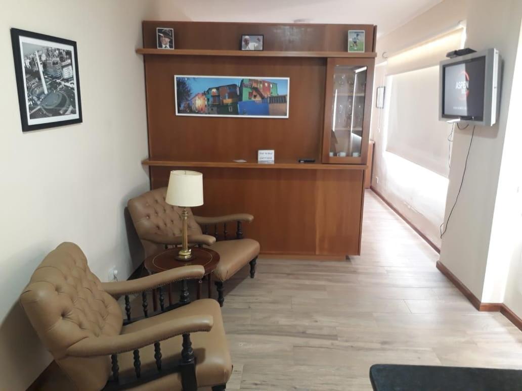 Ferienwohnung 4 Ventanales Sobre La Avenida Corrientes Buenos Aires Exterior foto